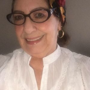 Meet your Posher, Brunilda